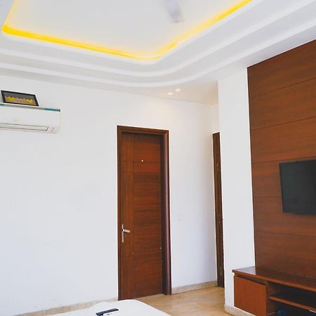 Hotel Ls 21 Badshahpur Kültér fotó