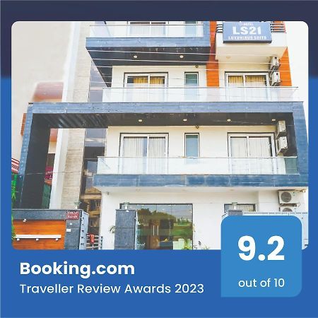 Hotel Ls 21 Badshahpur Kültér fotó
